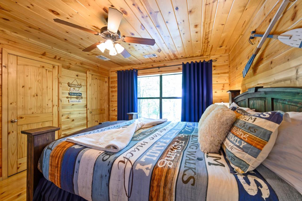 Hickory Bear - Cabin Surrounded By Pines, Sleeps 10, Hot Tub, Fire Pit, Arcade, Foosball Table & Deck Slide Broken Bow Εξωτερικό φωτογραφία
