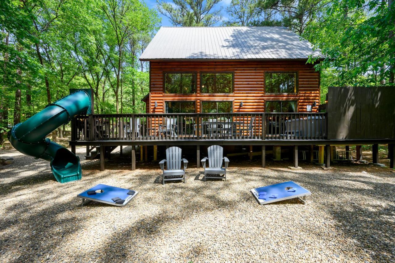 Hickory Bear - Cabin Surrounded By Pines, Sleeps 10, Hot Tub, Fire Pit, Arcade, Foosball Table & Deck Slide Broken Bow Εξωτερικό φωτογραφία
